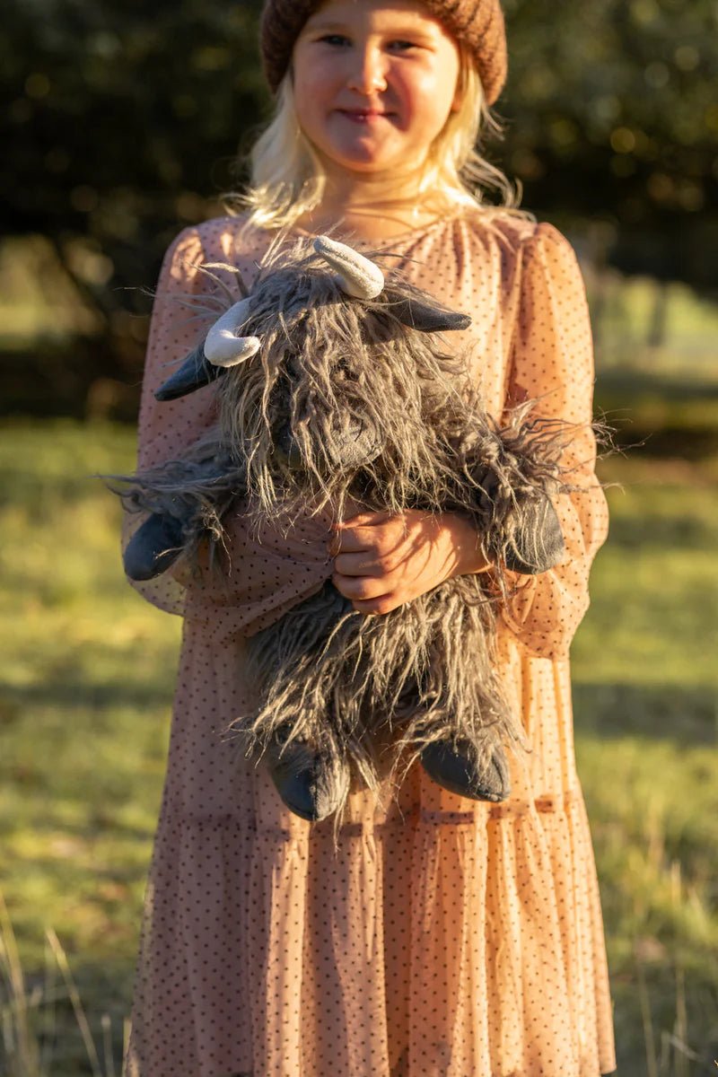 Henry the Highland Cow Charcoal - Mimi et Lion