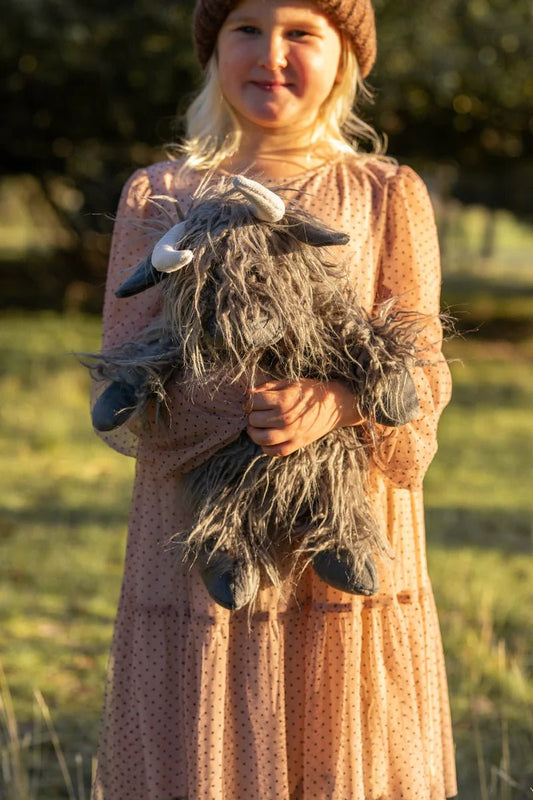 Henry the Highland Cow Charcoal - Mimi et Lion