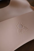 Load image into Gallery viewer, Peach Perfect - Silicone Bib by Mimi et Lion - Mimi et Lion
